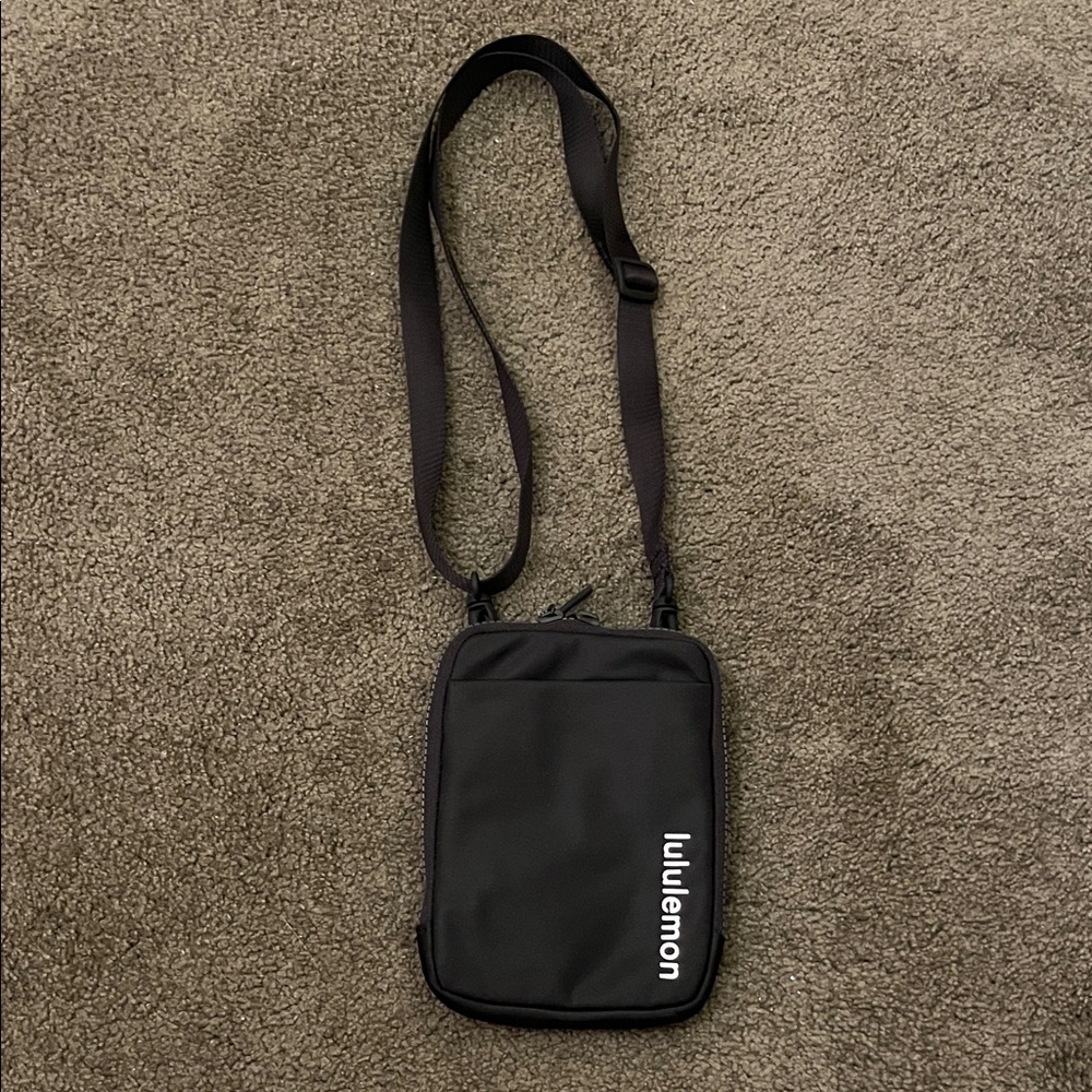 lululemon athletica Black Belt Bag